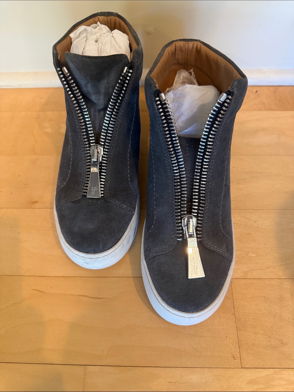 Gray Suede High-Top Zip FRYE *Lena*